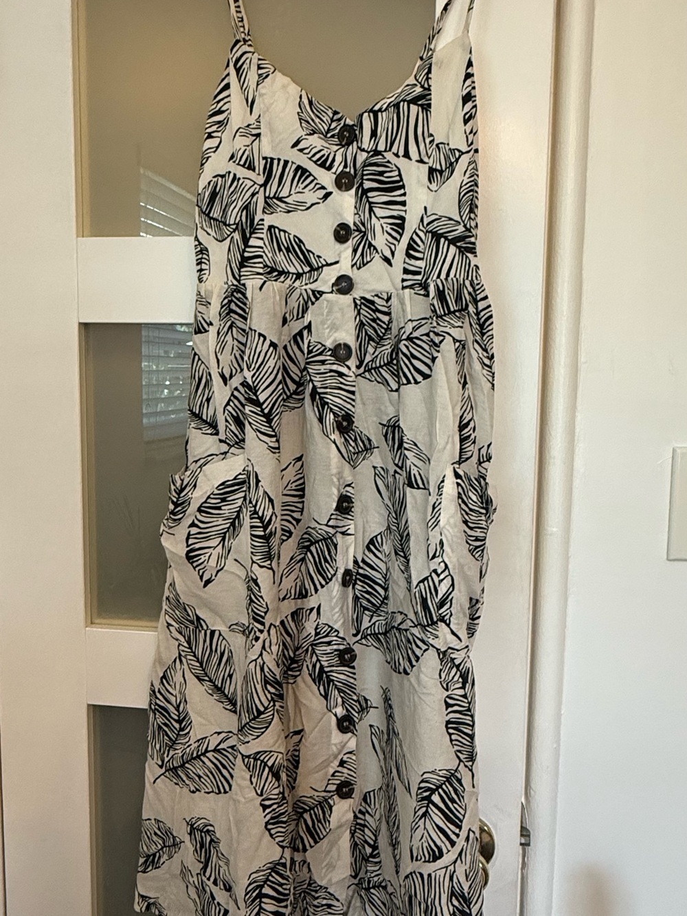 Etiquette Clothiers Black Leaf-Print Maxi Dress on White